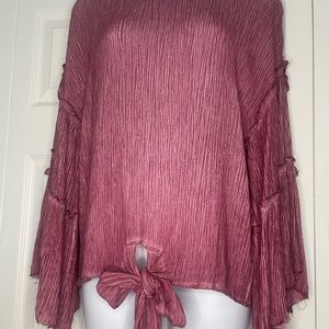 Umgee Bohemian/peasant top w/long flowing sleeves.